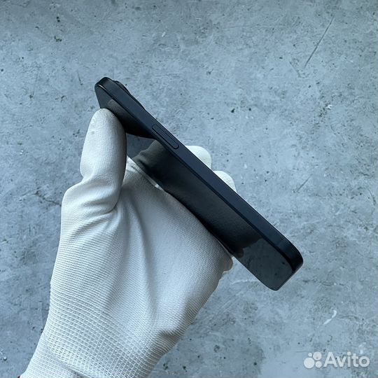 iPhone 15, 128 ГБ