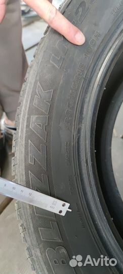 Bridgestone Blizzak LM-25 4x4 235/55 R18 H