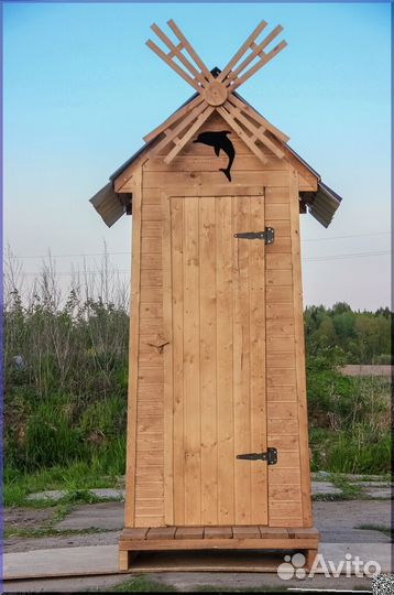 Уличный туалет деревянный BLU777