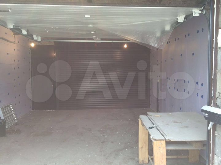 Гараж, > 30 м²