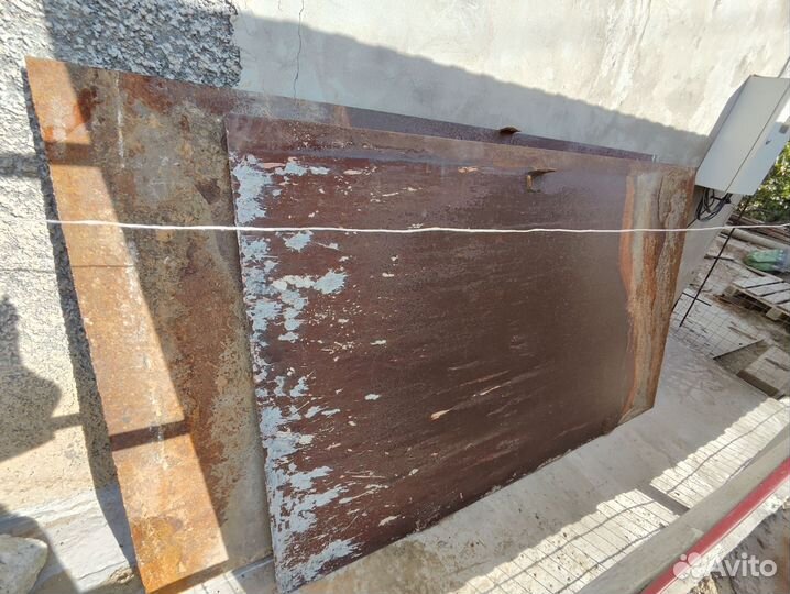 Металлическая дверь бу