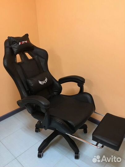 Офисное кресло (геймерское). Кресло для директора