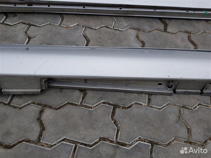 Накладка на порог лев. Lexus LS460