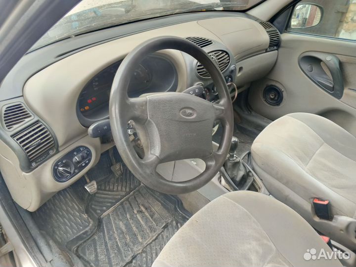 LADA калина 1 седан разбор