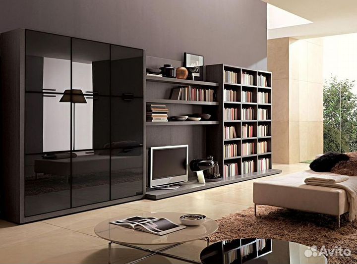 Шкаф с зеркалом