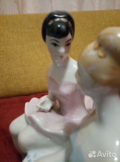 Статуэтка «В антракте». СССР, Киев