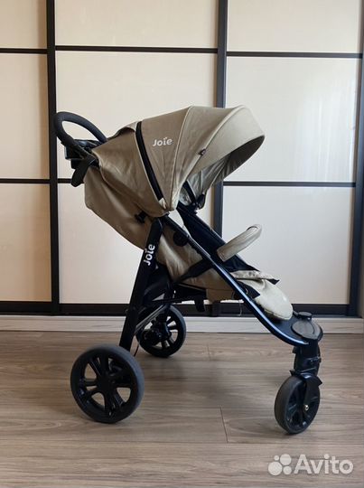 Прогулочная коляска Joie Litetrax 4