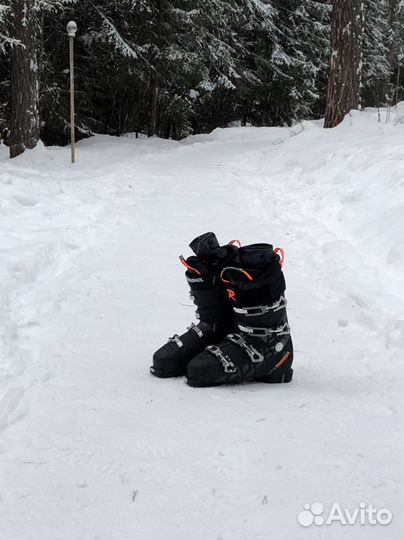Горнолыжные ботинки