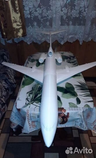 Ту - 154M. Модель самолёта. Масштаб 1:72