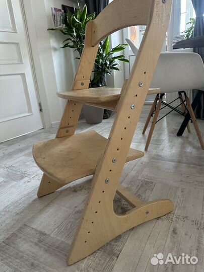Детский растущий стул