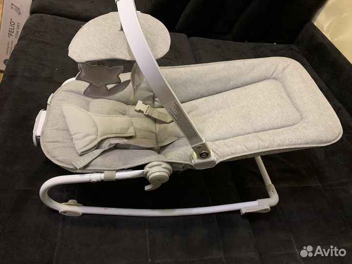 Шезлонг детский Kinderkraft серый. Состояние новог