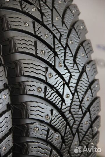 Pirelli Ice Zero 2 215/65 R16 102T