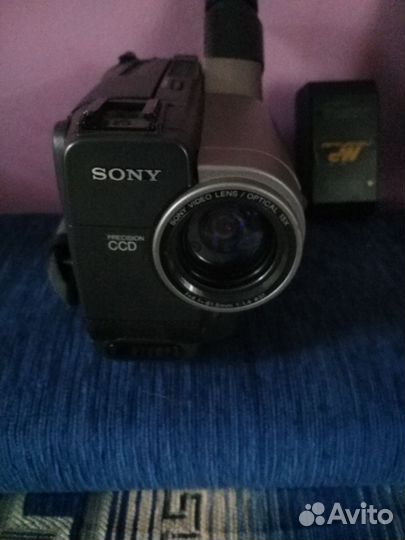 Видеокамера sony Handycam