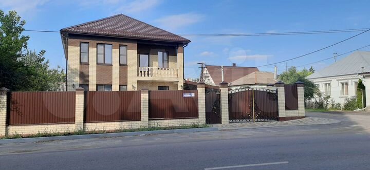 Коттедж 160 м² на участке 4 сот.