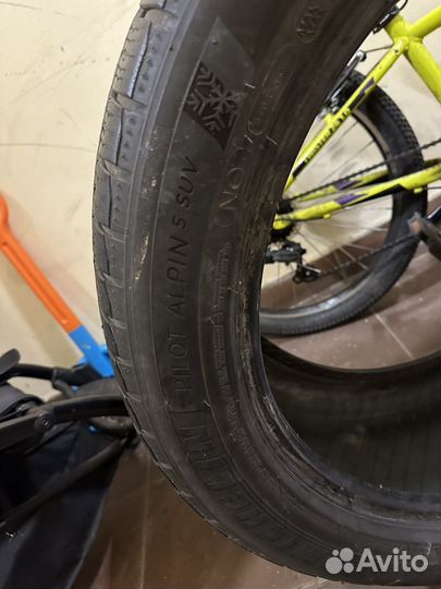 Michelin Pilot Alpin 5 SUV 305/40 R20