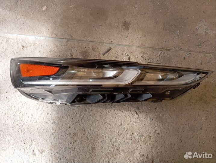 Дхо фара правая Hyundai Santa Fe 4 TM 2018