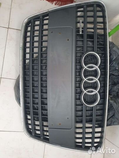 Решетка радиатора audi q7 4l