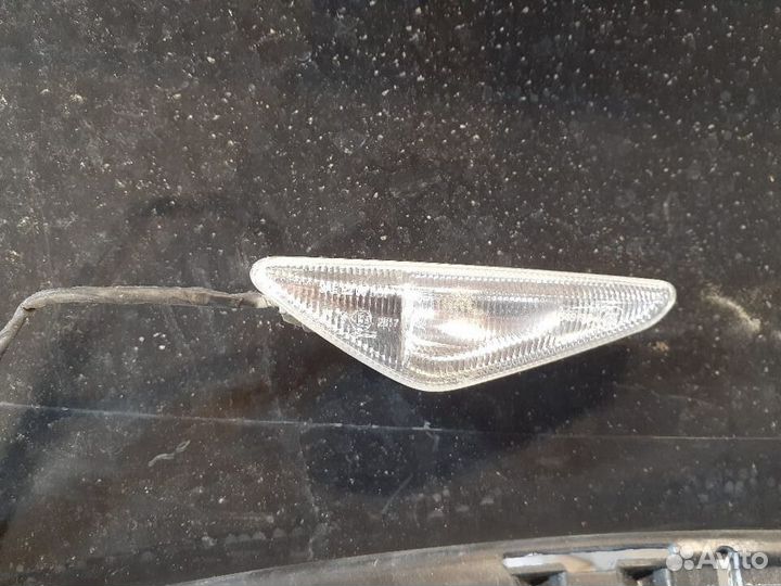 Повторитель поворота в крыло Bmw X5 50Ix E70 E71X6