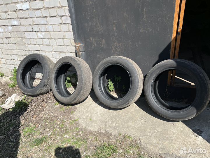 Yokohama BluEarth E70 215/55 R17 94V