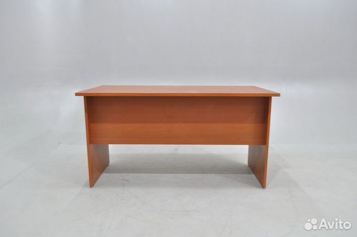 Стол офисный