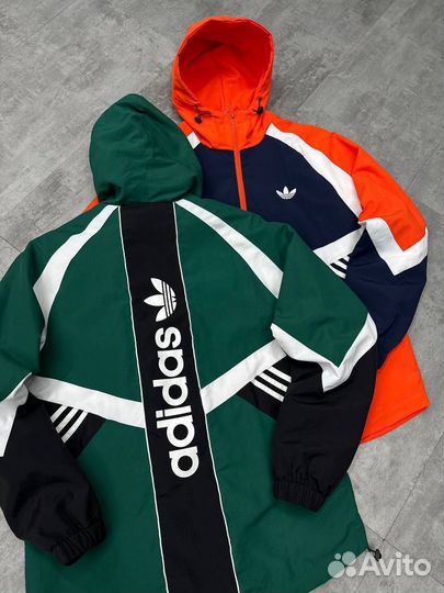 Ветровка куртка весенняя Adidas новая