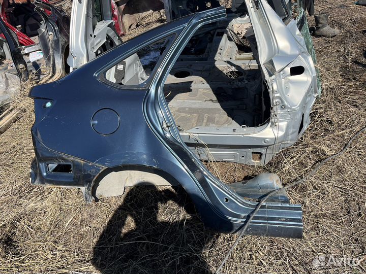 Задняя правая четверть гранта