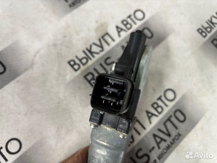 Моторчик стеклоподъемника задний правый Mitsubishi