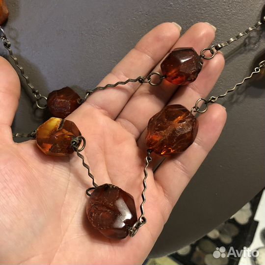Колье янтарь