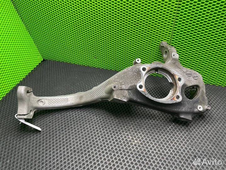 Кулак поворотный правый, Porsche Macan 2016