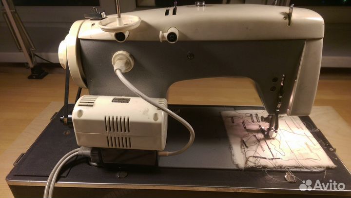 Швейная машинка Veritas + запчасти и допы