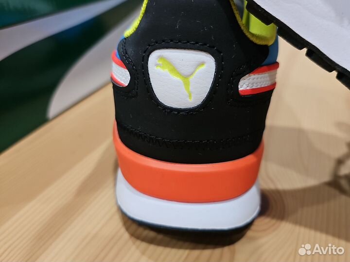 Кроссовки мужские 43 размера новые