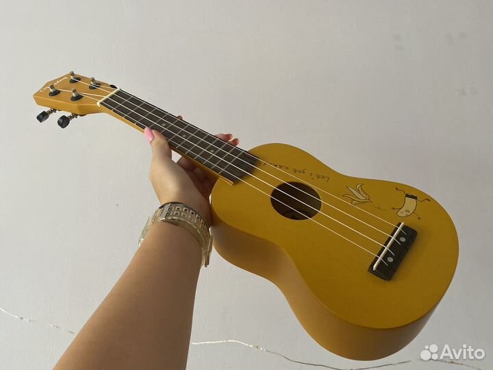 Гитара укулеле