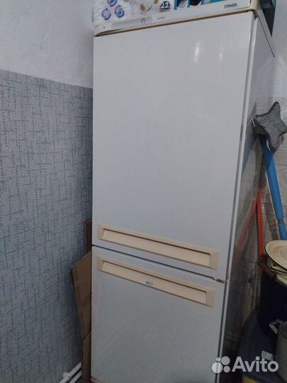 Холодильник бу stinol