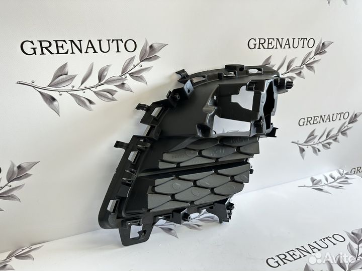 Mazda CX 7 оправа рамка решётка птф правая 10-12