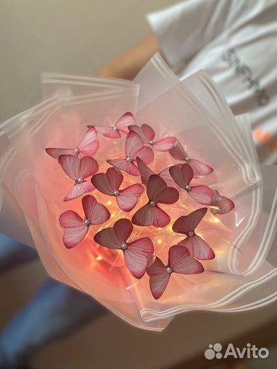 Букеты из светящихся бабочек