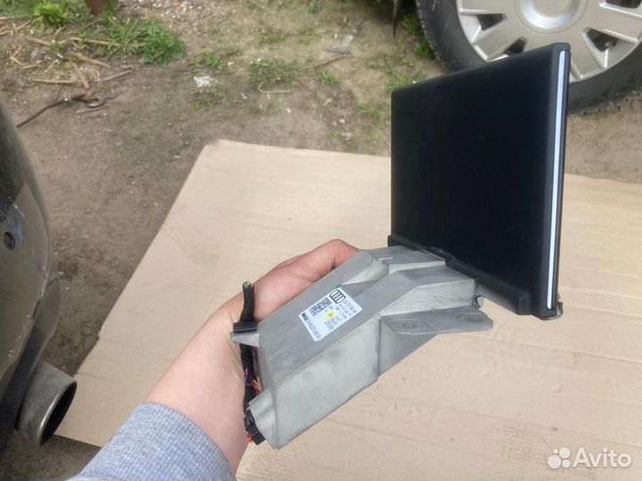 Дисплей монитор Audi Q2