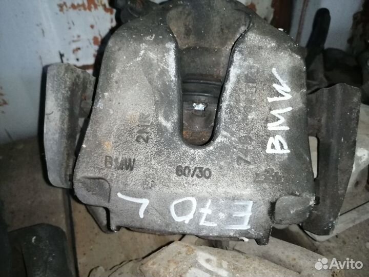 Суппорт передний тормозной Х5 объём 4.8 на бмв Е70