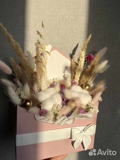 Композиция из сухоцветов