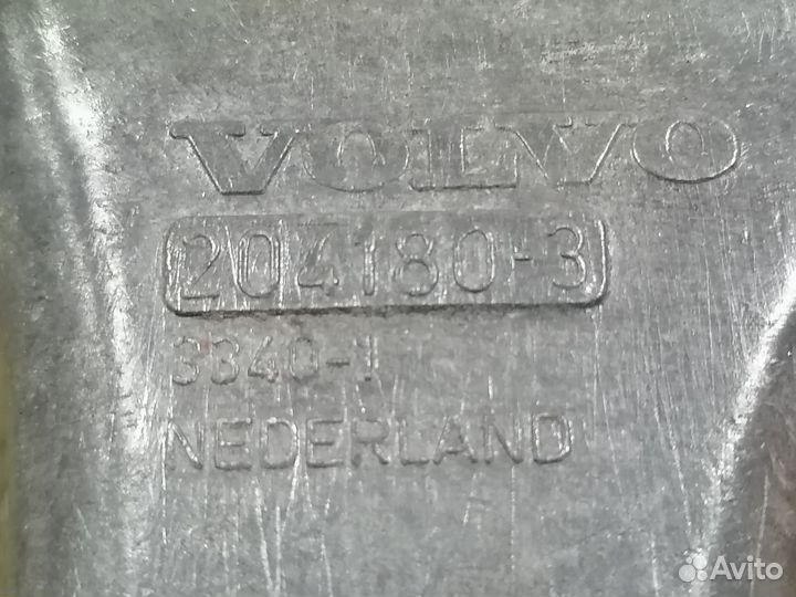 Кронштейн двигателя Volvo 340 2.0 1984-1991