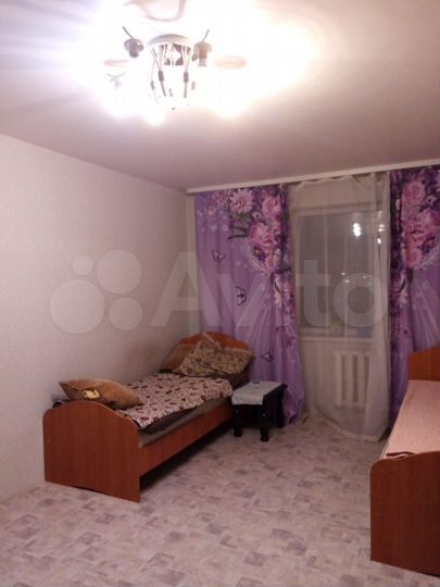 2-к. квартира, 48 м², 1/9 эт.