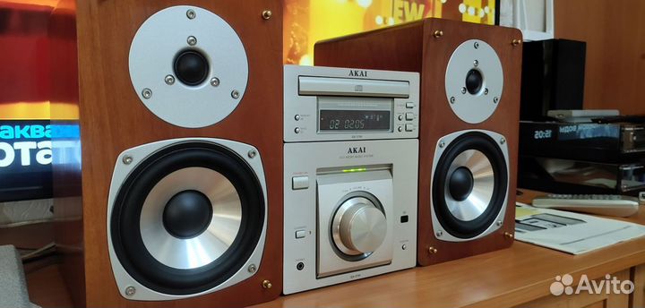 Музыкальный центр akai QX 3700