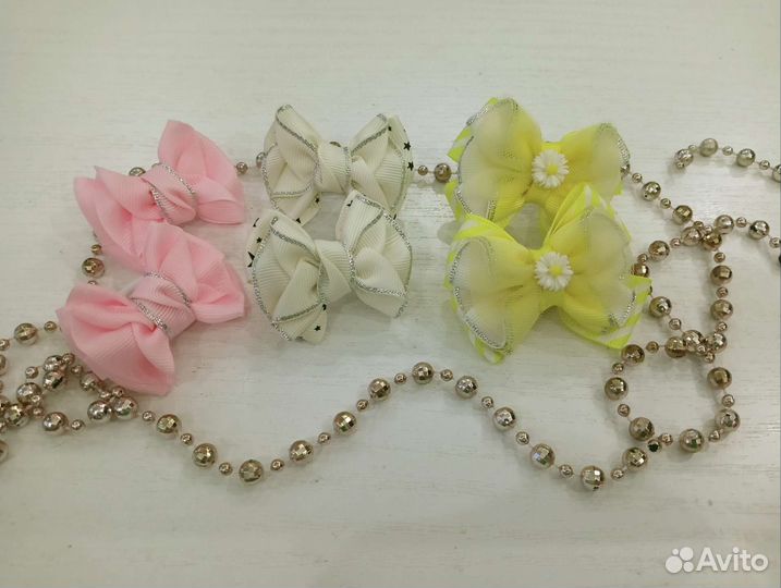 Бантики на первые хвостики. Ручная работа