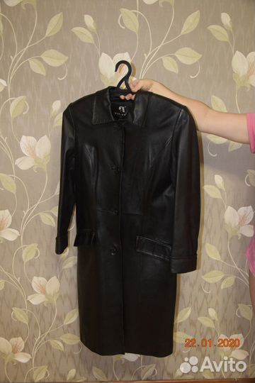 Продам кожаный плащ