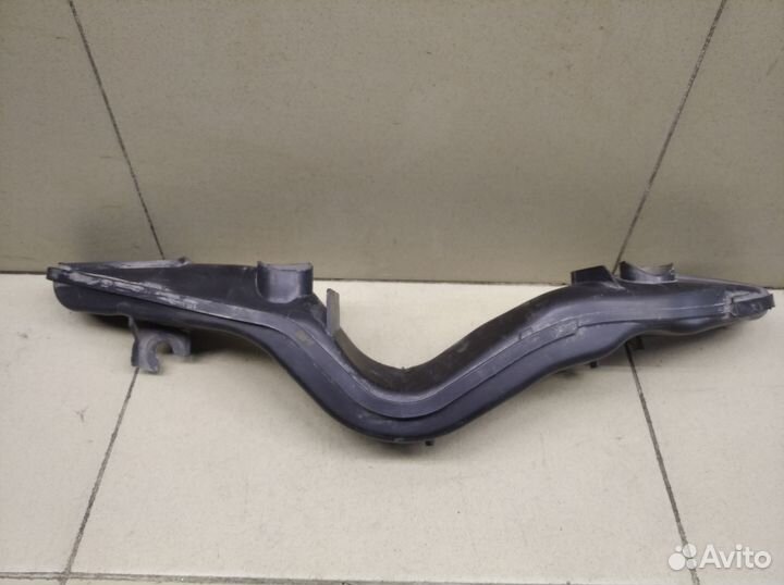 Воздухозаборник (внутри) Kuga 2008-2012