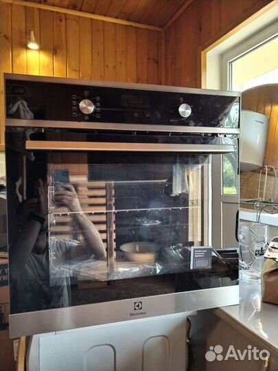 Духовой шкаф Electrolux
