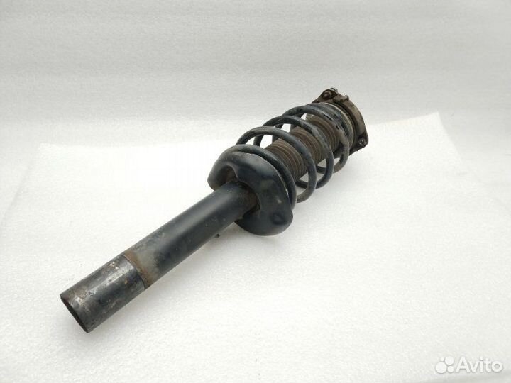 Амортизатор подвески передний левый Volkswagen