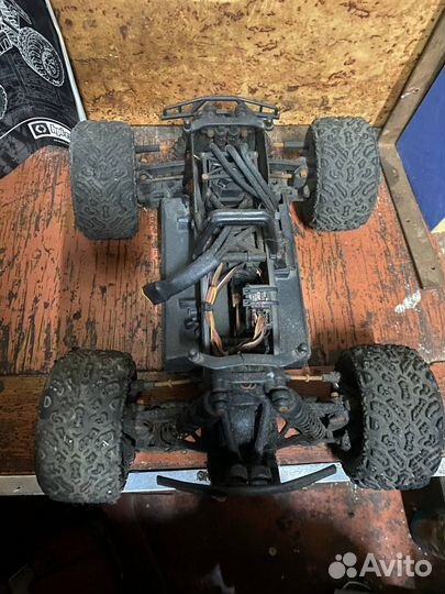 Радиоуправляемая модель (1:16) HPI savage XS flux