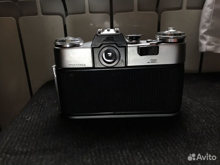 Плёночный фотоаппарат зенит