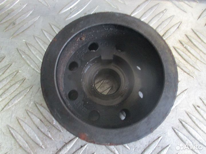 Шестерня коленвала Audi A6 C5 2.5 AKN 150 л.с 2000