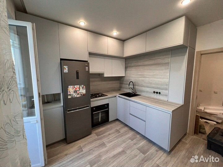 Цена за весь кухонный гарнитур